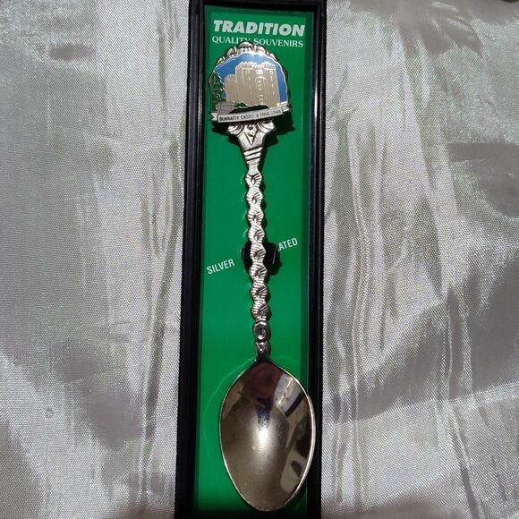 Bundle of collectible silver baby spoons with cases - Picture 2 of 12